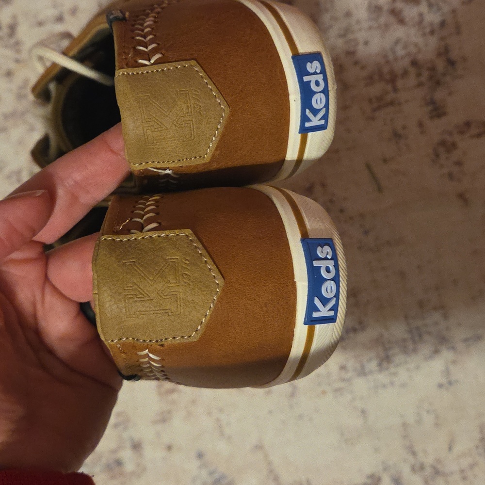 Keds Champion Pennant Leather Baseball Stitch Shoes - Picture 3 of 9